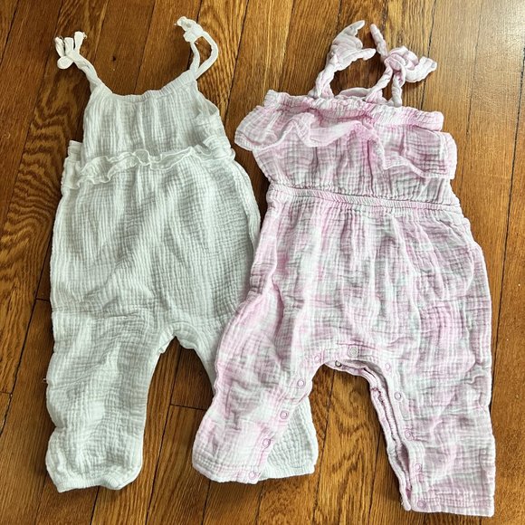 Pink and white Emily & Oliver muslin romper set - Picture 1 of 5